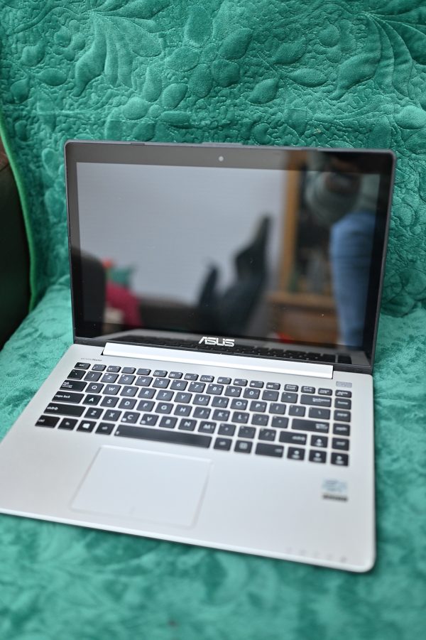 Asus S400CA 14" TOUCH i5 3317U 6GB 256GB