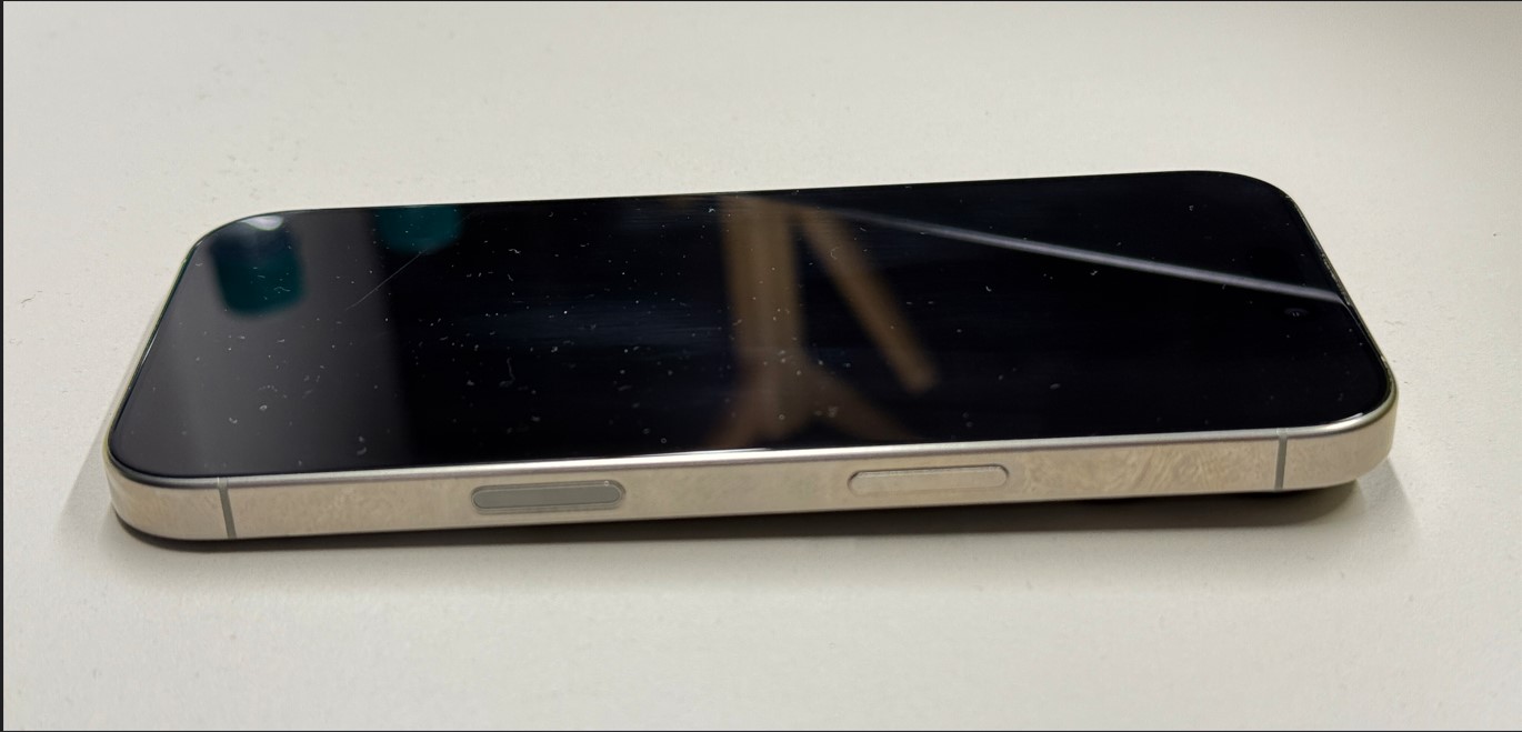 Apple iPhone 16 Pro 128GB Gray - Image 4